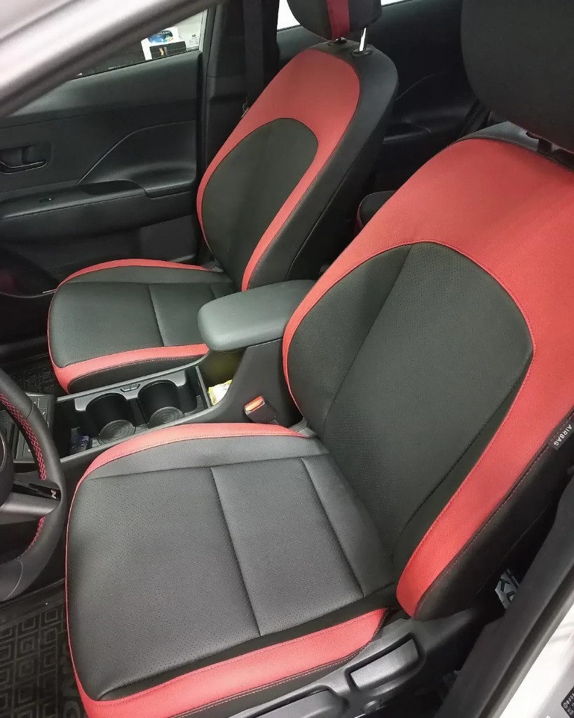 Hyundai Kona — комбинированная перетяжка салона