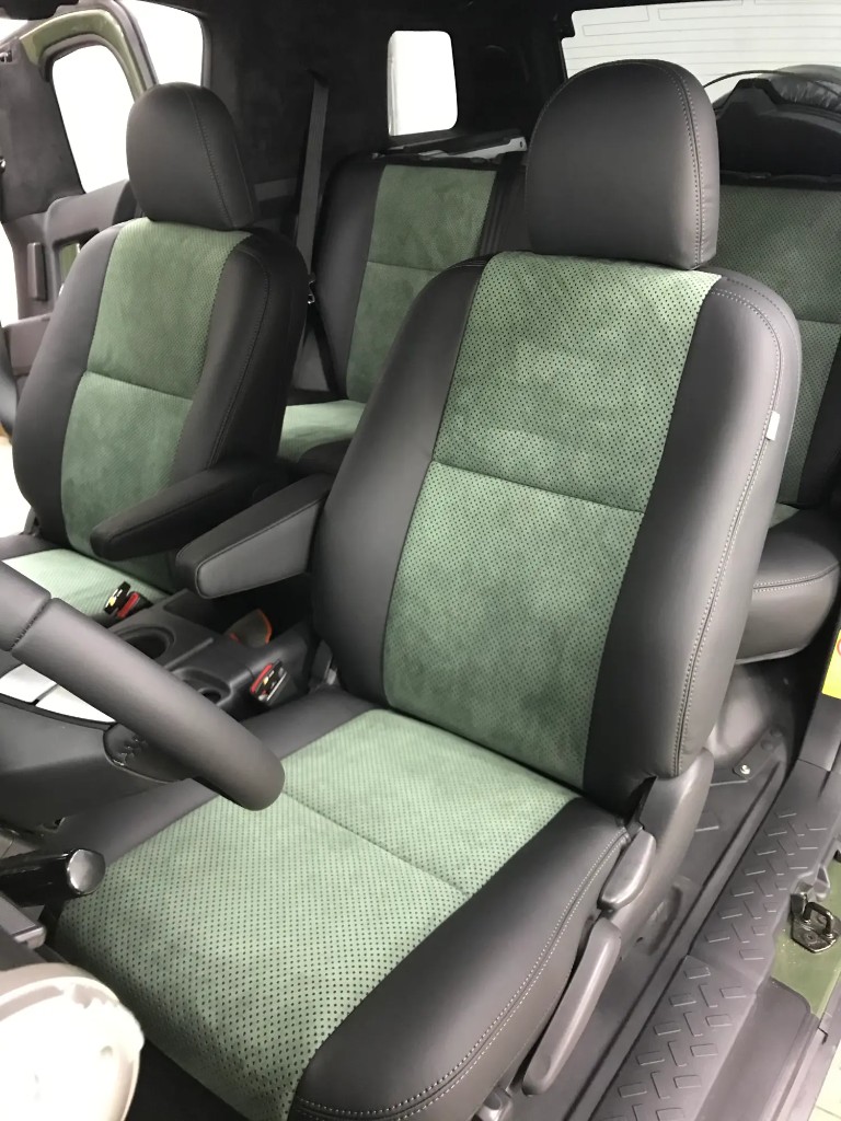 Toyota FJ Cruiser — детали интерьера