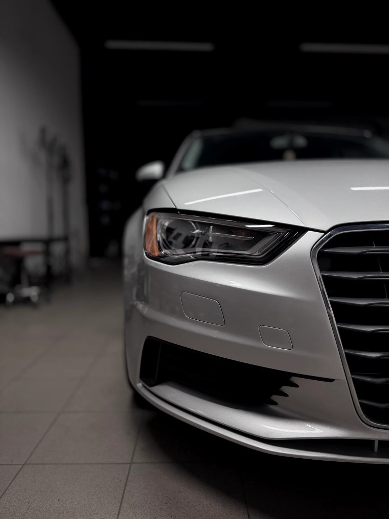 Ремонт фары Audi A6 — прозрачная оптика после восстановления