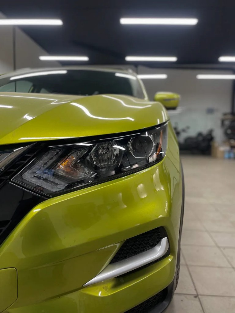 Восстановление фары — прозрачное стекло после ремонта в студии Auto Style