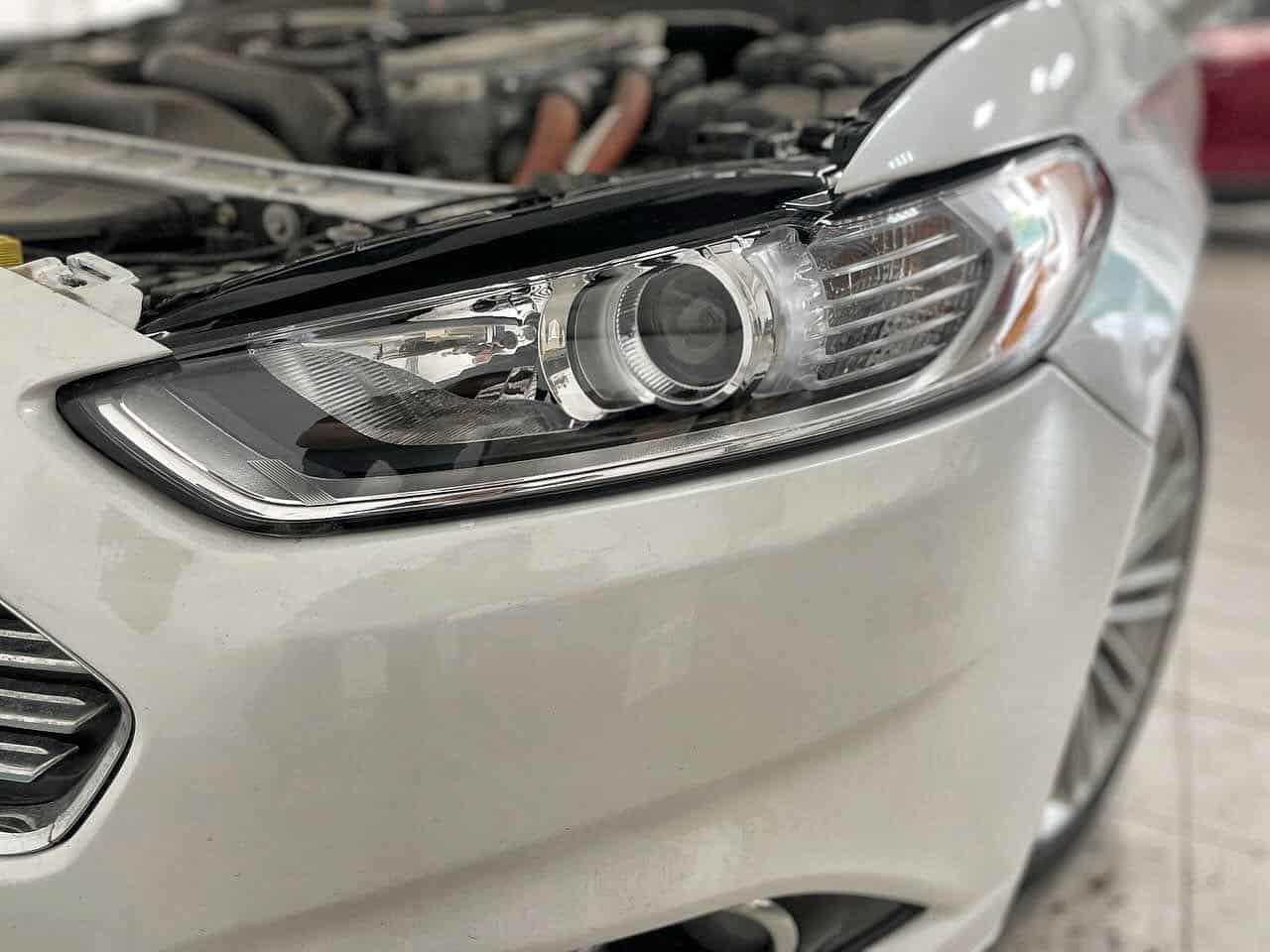 Установка Bi LED линз в фары Ford Fusion